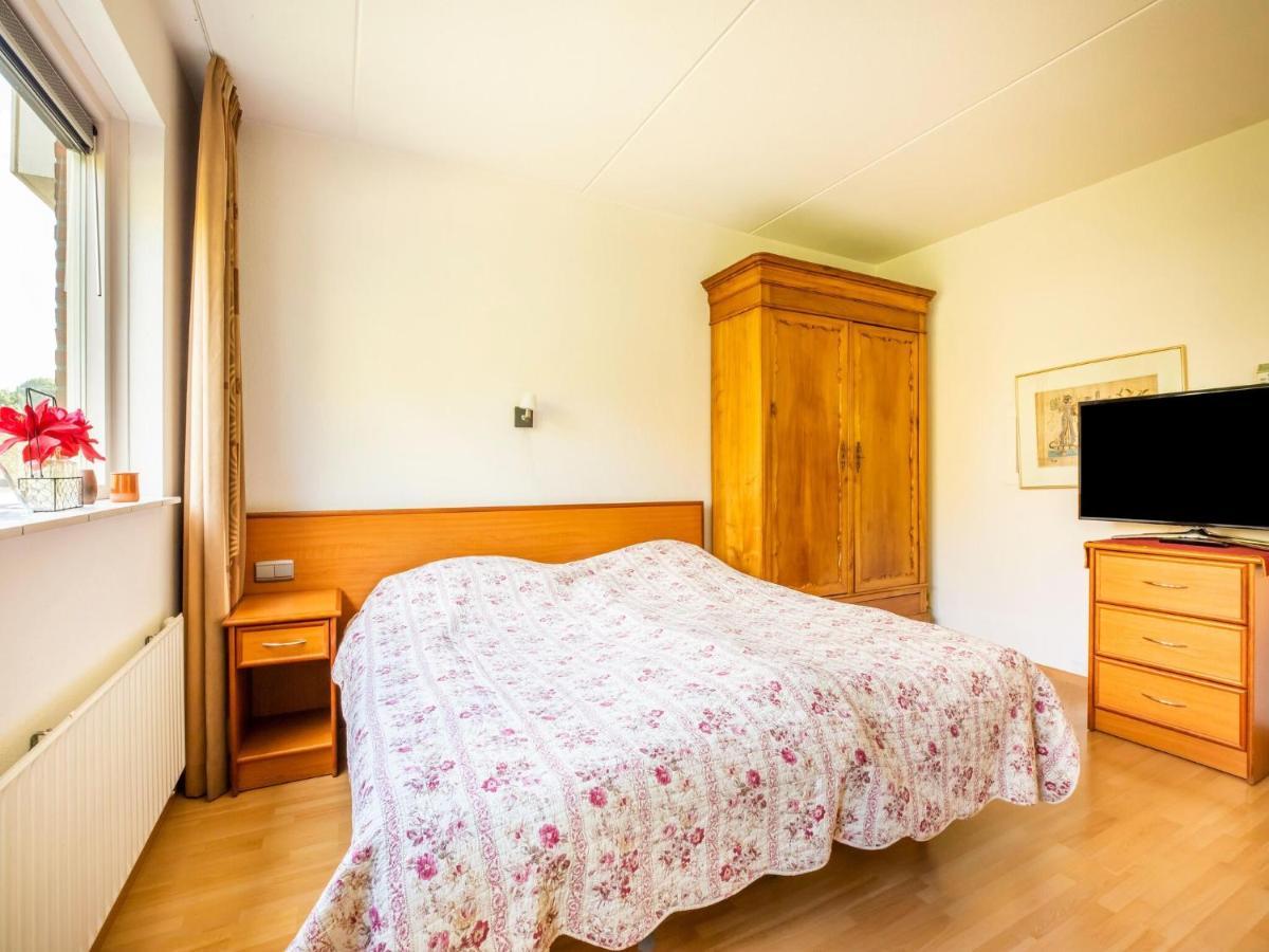 Comfy Holiday Home In Hoorn With French Balcony 外观 照片