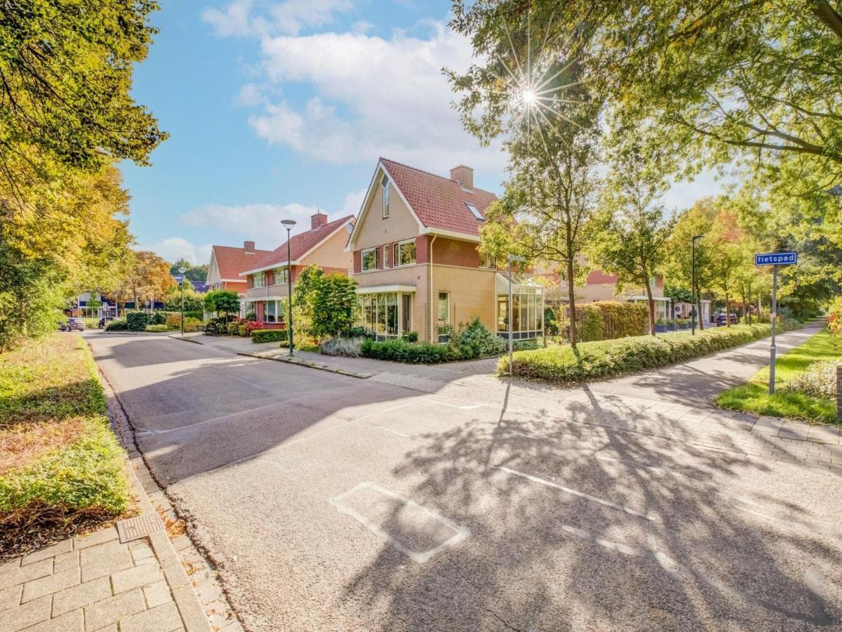 Comfy Holiday Home In Hoorn With French Balcony 外观 照片